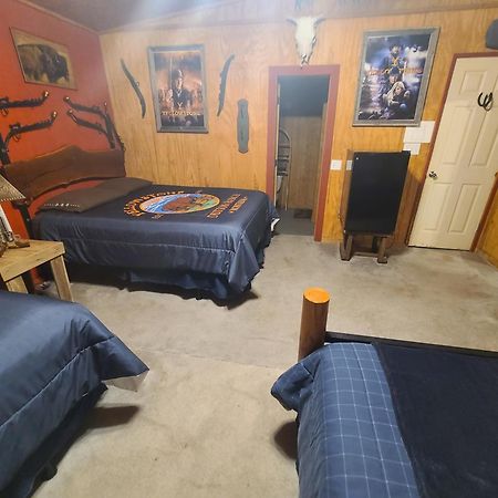Buffalo Girls Hotel كانتون المظهر الخارجي الصورة