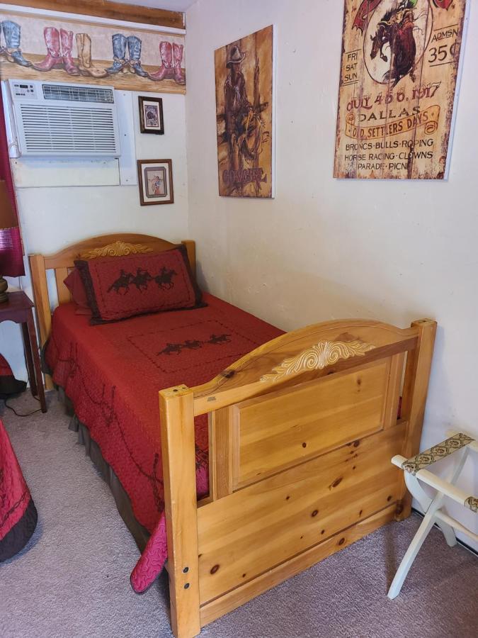 Buffalo Girls Hotel كانتون المظهر الخارجي الصورة