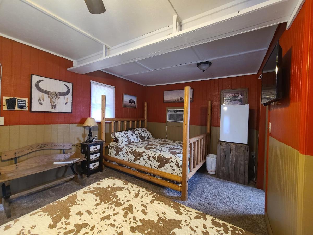 Buffalo Girls Hotel كانتون المظهر الخارجي الصورة
