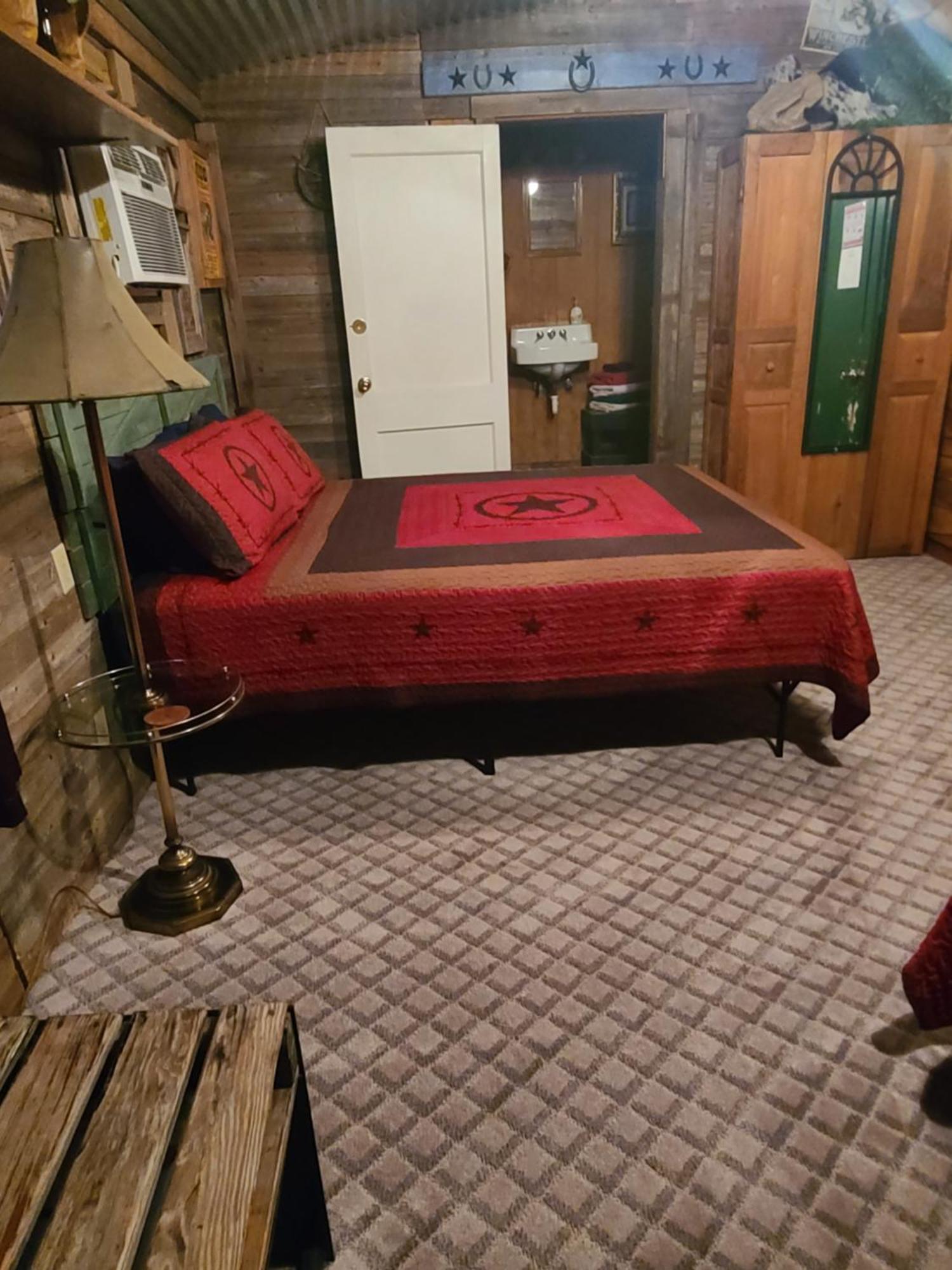 Buffalo Girls Hotel كانتون المظهر الخارجي الصورة